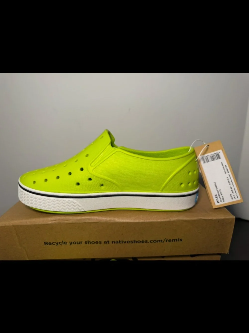 Native Miles Slip On Shoes Chartreuse/Shell White Little Kids/Toddler C12